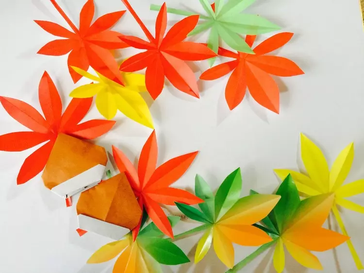Taller caseiros: Artesanía infantil de papel a 1 de setembro (23 fotos)