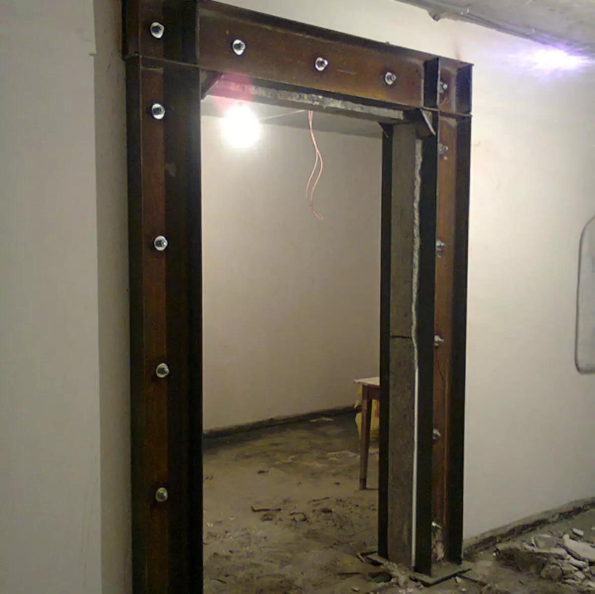 Coordination and features of the installation of the opening in the bearing wall