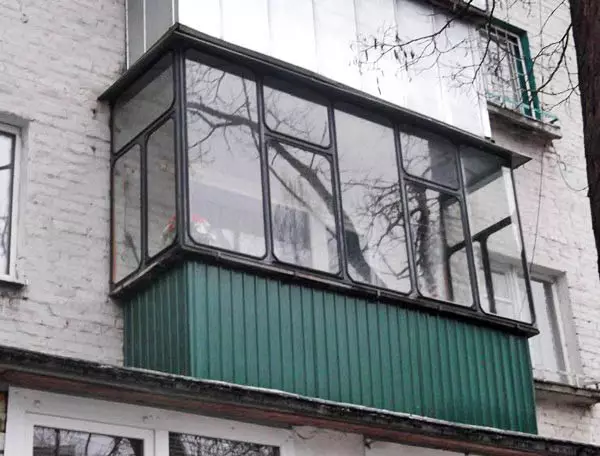 Hur man glasserar balkong eller loggia