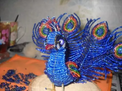 Peacock from beads with your own hands: master class with schemes and video