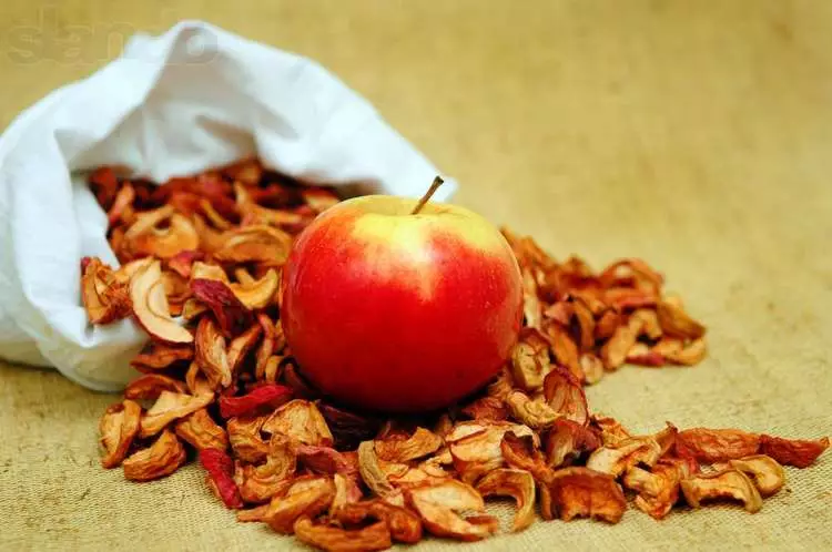 Kaip laikyti sausus obuolius namuose