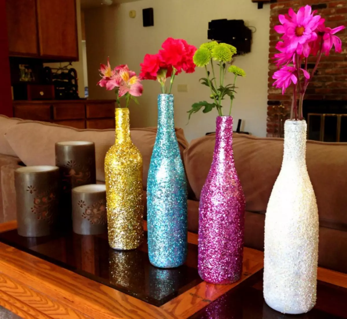 Занаети од стаклени шишиња за домашни и летни колиби (36 фотографии)