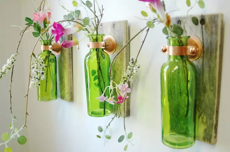 Handwerk aus Glasflaschen für Heim- und Sommerhäuser (36 Fotos)