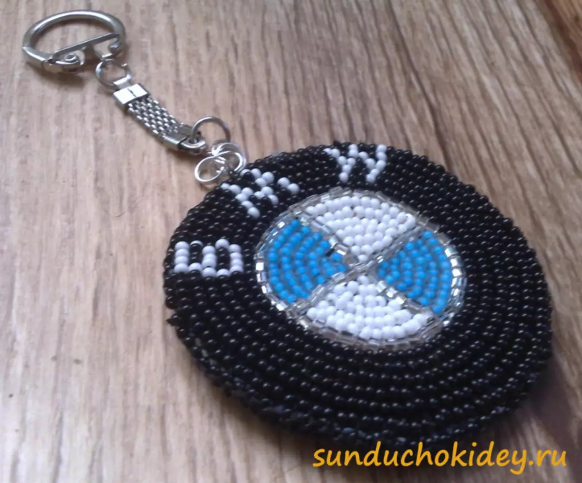 So erstellen Sie einen Bead Keychain mit Ihren eigenen Händen: Schemata für Anfänger