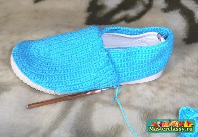 Boots chilimwe Crochet: Kuluka ndi Master Class ndi maphunziro apakanema