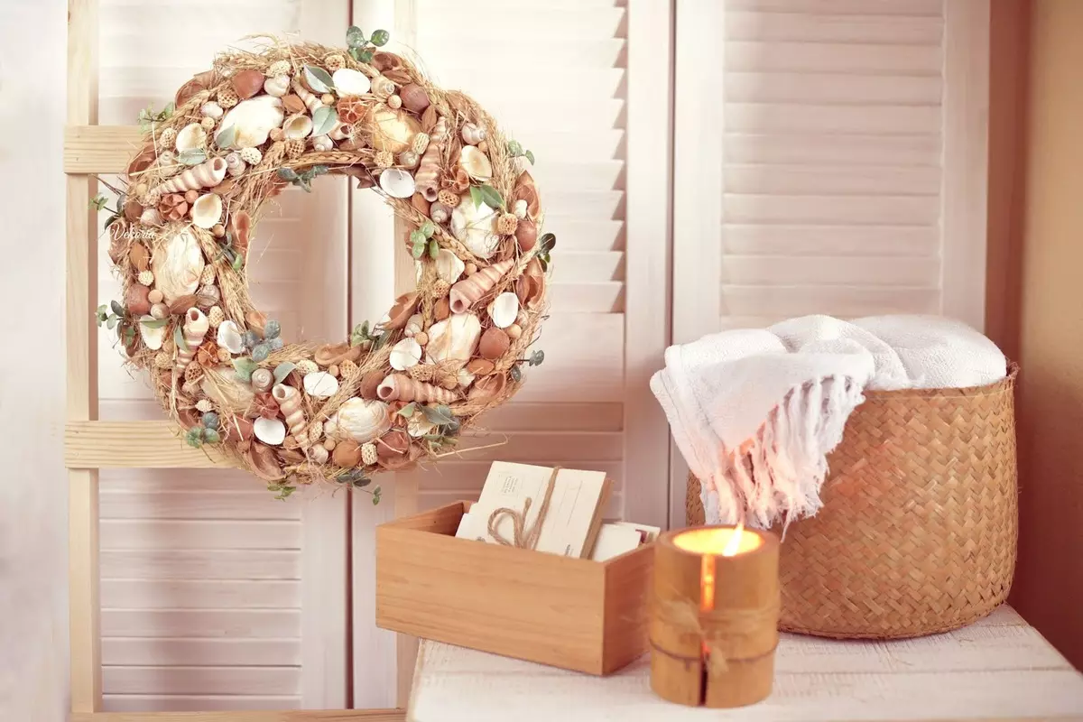 Kumaha carana ngadamel wreath hiasan pikeun interior sareng panangan anjeun sorangan?