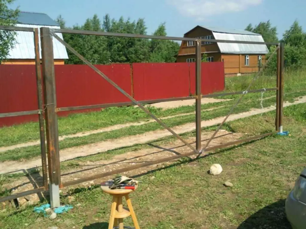 Cara Membuat Gerbang Dari Grid Rantai Untuk Cottage - Pembuatan Langkah-demi-Langkah
