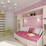 Tempat tidur dan bantal