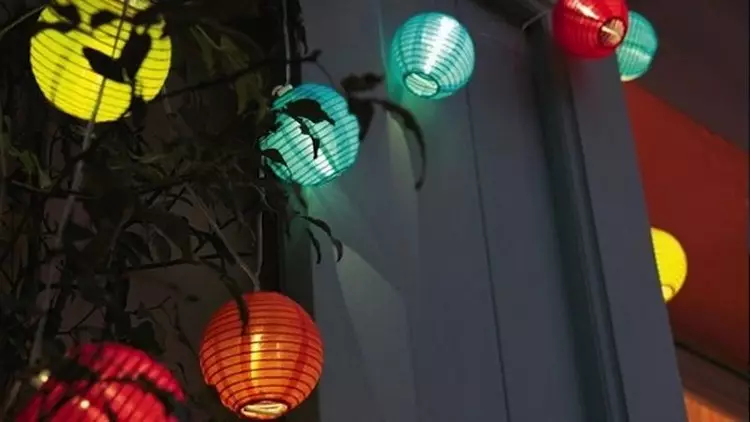Street Country əhatə dairəsi özünüz edin: bağ lampaları üçün 10 elementar fikir (48 şəkil)
