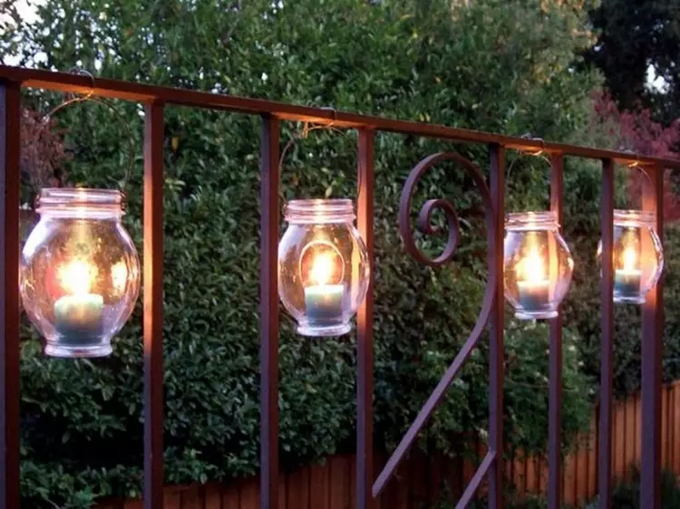 Gaten land dekning gjør det selv: 10 elementære ideer til hagen lamper (48 bilder)