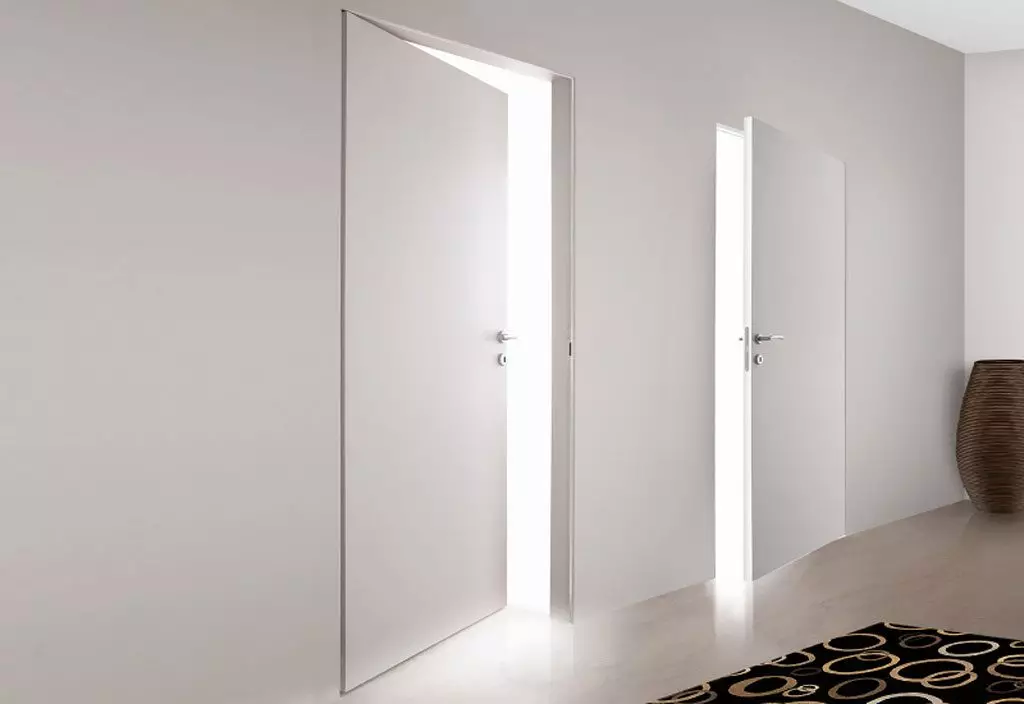 დამალული interroom კარები