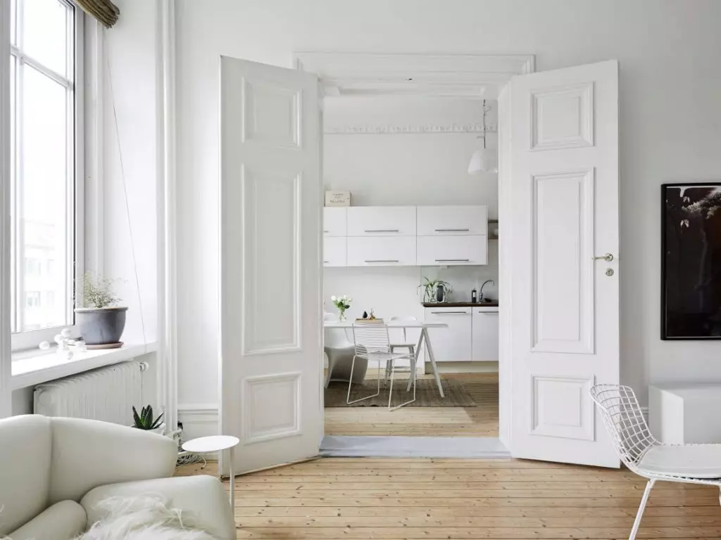 Invändiga dörrar i skandinavisk stil