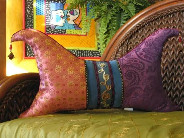Sofa pillows. Photos - Ideas for creativity