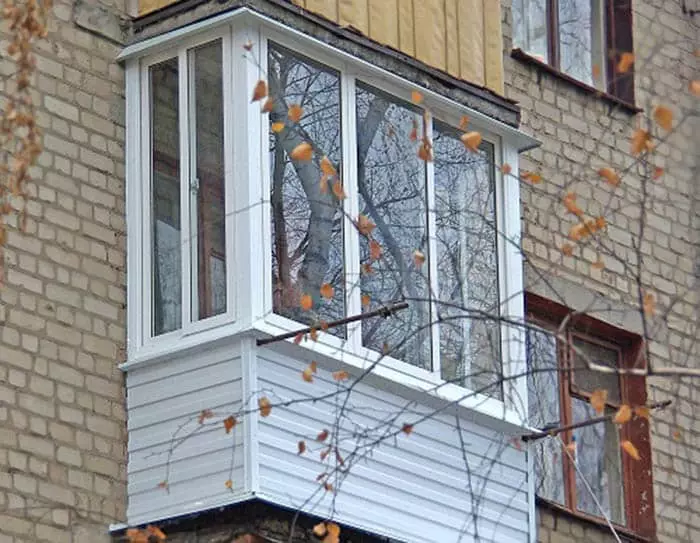 Balcony Glazing in Khrushchev: Wenke en aanbevelings