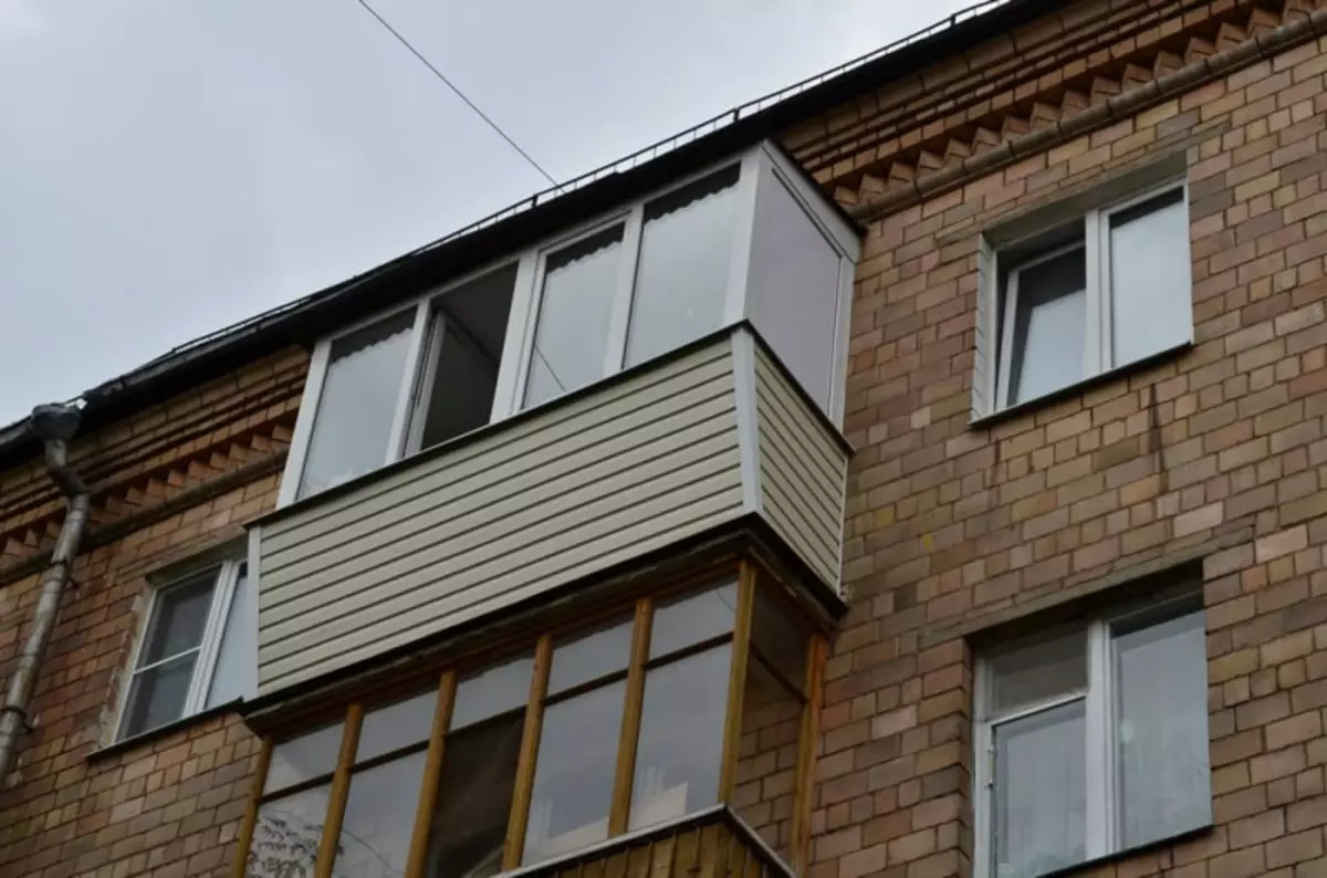 Balcony Glazing in Khrushchev: Wenke en aanbevelings