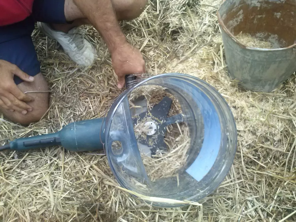 Ülkedeki kurutulmuş dallarla ne yapmalı: Bulgar'dan ev yapımı bir değirmeni
