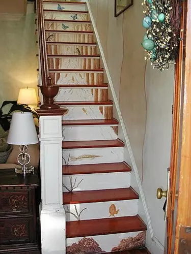 Kuinka koristella portaiden portaita talossa ja mökillä (33 kuvaa)