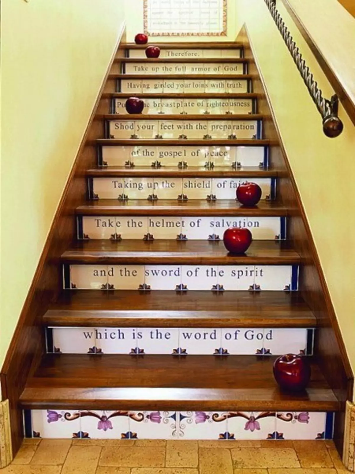 Hur man dekorerar trappstegen i huset och på stugan (33 bilder)