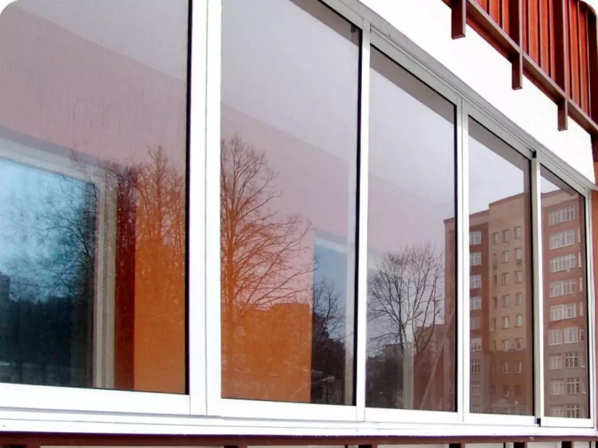 Aliuminio slankomieji langai LOGGIA: pagrindiniai privalumai