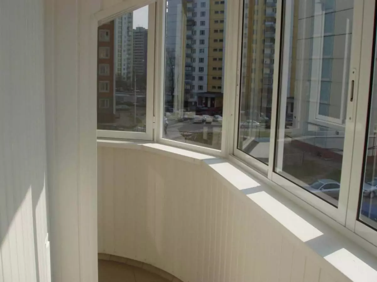 Αλουμίνιο συρόμενα παράθυρα στο Loggia: Τα κύρια πλεονεκτήματα