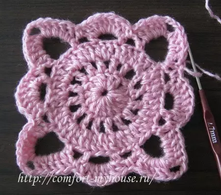 Crochet cushion વણાટ
