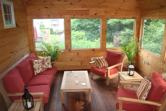Ide për brendësinë e një verande druri (50 foto)