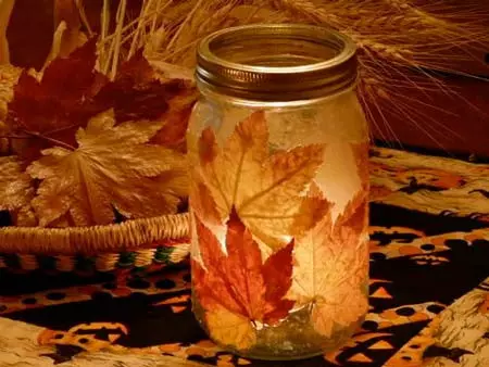 Artisanat des feuilles d'automne