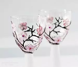Glasses with painting