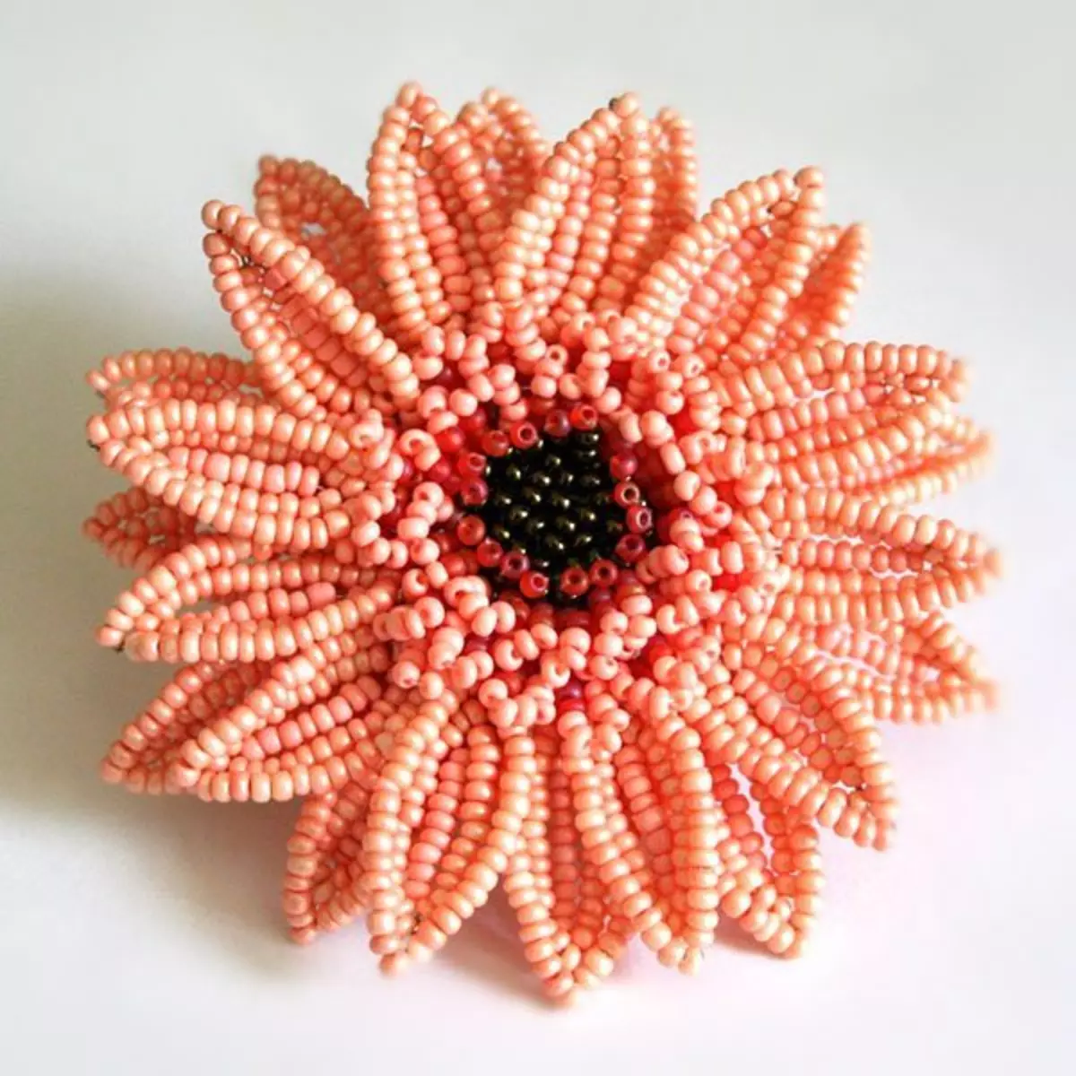 Gerbera from beads for beginners in a master class with schemes and video