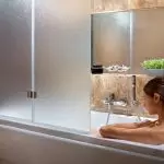 Sklenené záclony pre kúpeľňu - všetko