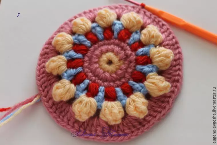 Kelas Master ing Mandala Crochet: Skema nganggo Katrangan lan Video