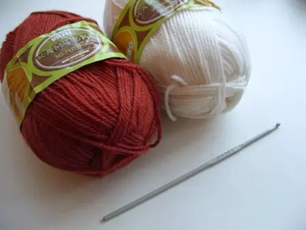 Crochet Manichka kubatangiye: Icyiciro cya Master hamwe nifoto na videwo