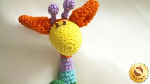 giraffe crochet ກັບແຜນວາດແລະຄໍາອະທິບາຍ: ຫ້ອງຮຽນແມ່ບົດທີ່ມີວິດີໂອ