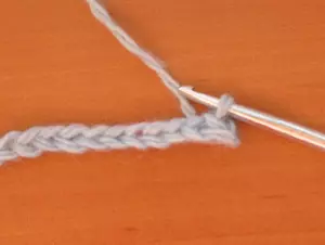 Crochet Semi-roll: Video dengan skema dan foto langkah-demi-langkah
