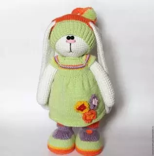I-Toy Bunny kunye neendlebe ze-crochet ezinde ngenkqubo kunye nevidiyo