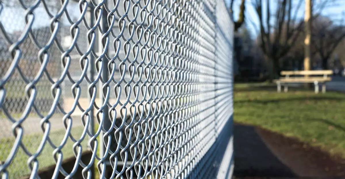 Ограда на решетката: сите