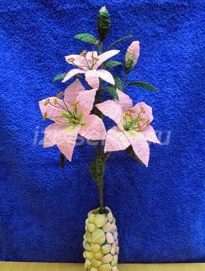 Lilies from beads: master class for beginners with photos and video