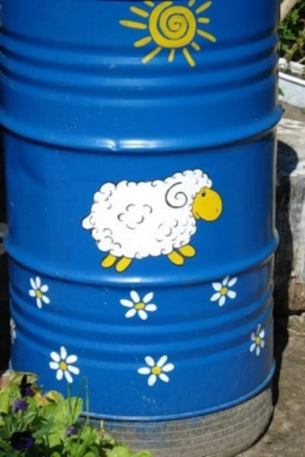 水桶的裝飾在村莊（15張）