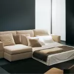 Összecsukható szék ágy a belső térben