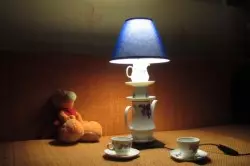 Hvordan man laver lamper fra kopper gør det selv