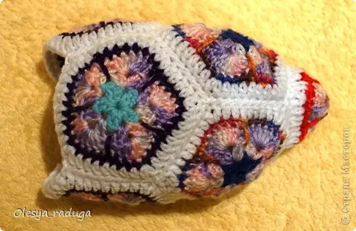 Crochet Ay: ئافرىقادىن ئافرىقىدىن كەلگەنلىكى ۋە تەسۋىرى