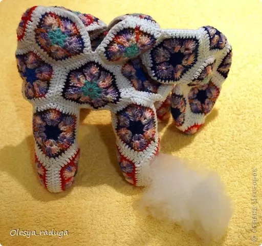 Crochet Horse. Աֆրիկյան գծագրերի սխեման եւ նկարագրությունը Motifs- ից