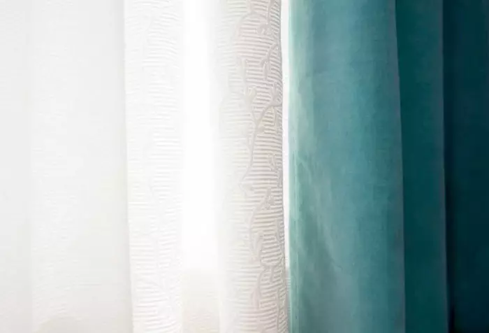 Tirai putih di interior: untuk kamar mana yang cocok dan cara menggabungkan