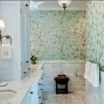 Design de salle de bain avec notes de printemps