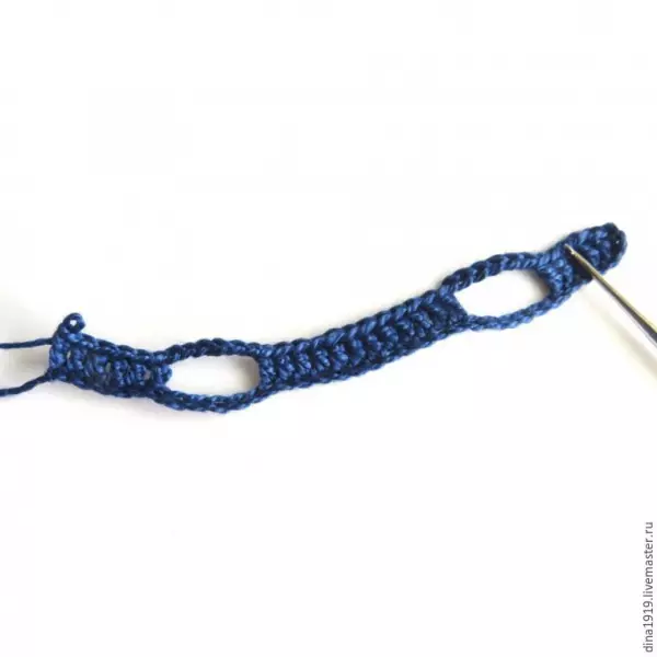 అల్లిన బొమ్మ దుస్తులు: టాయ్ హుక్ కోసం knit