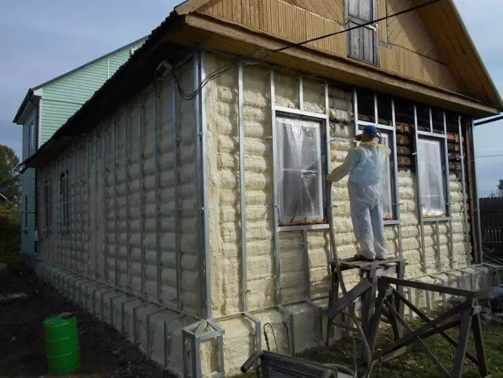 Kā veikt sasilšanas māju sasilšanu ar savām rokām