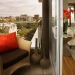 Dizajn balkona: stvaranje dodatne sobe