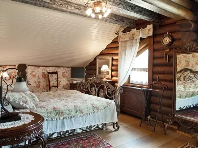 Ide interior kamar tidur di rumah kayu (26 foto)
