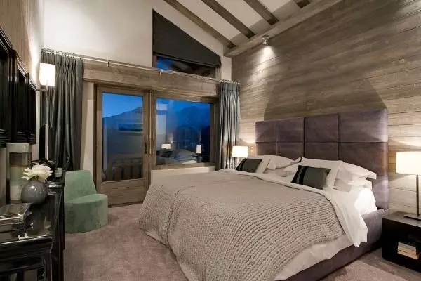 Ideas interiores de dormitorio en casa de madera (26 fotos)