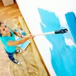 Duvarları çizgilersiz bir rulo ile nasıl boyayabilirsiniz? [tavsiye
